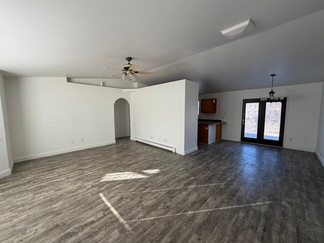 property at 377 S Redlands Rd