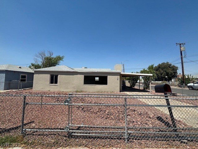 148 Fir St in Henderson, NV - Building Photo