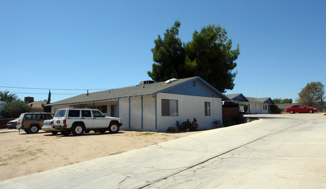 9004 I Ave in Hesperia, CA - Building Photo - Building Photo