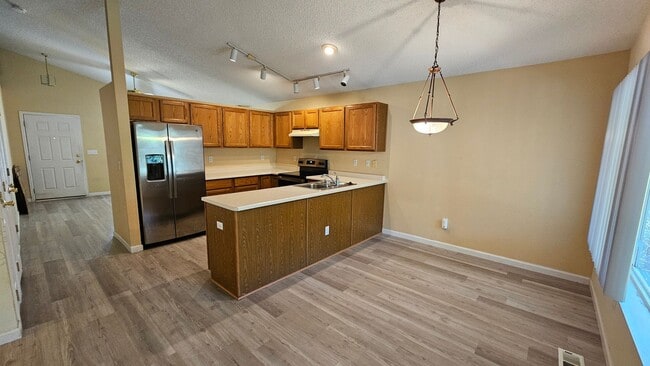1910 Fountain Ct in Longmont, CO - Building Photo - Building Photo