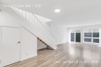 5447 Zelzah Ave in Los Angeles, CA - Building Photo - Building Photo