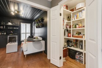 1062 Conley Cir in Ocean Springs, MS - Building Photo - Building Photo