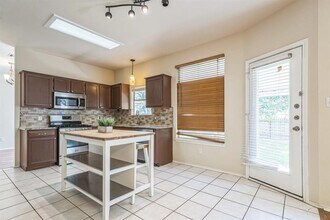 15321 Ozone Pl in Austin, TX - Building Photo - Building Photo