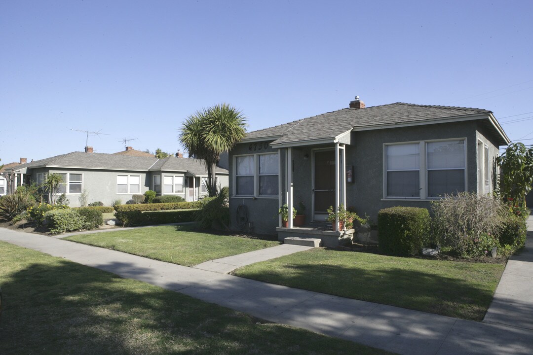 4750-4760 N Lakewood Blvd in Long Beach, CA - Foto de edificio