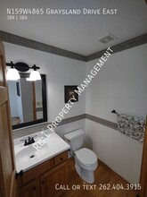 N159W4865 Graysland Dr E in Menomonee Falls, WI - Building Photo - Building Photo