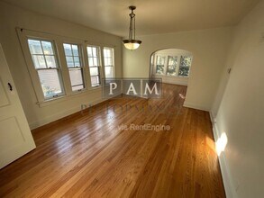 1528 N Hawley Rd in Milwaukee, WI - Building Photo - Building Photo