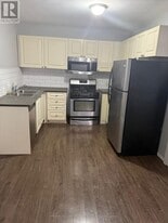 46 Grove St in Welland, ON - Building Photo