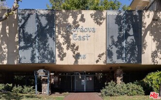 1115 Cordova St in Pasadena, CA - Building Photo