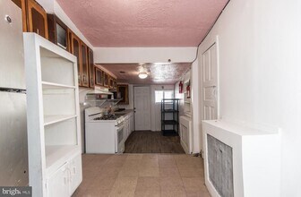 2031 Wakeling St in Philadelphia, PA - Building Photo - Building Photo