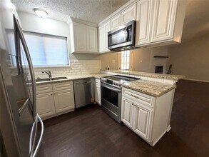 2714 33rd Ave N in Texas City, TX - Building Photo - Building Photo