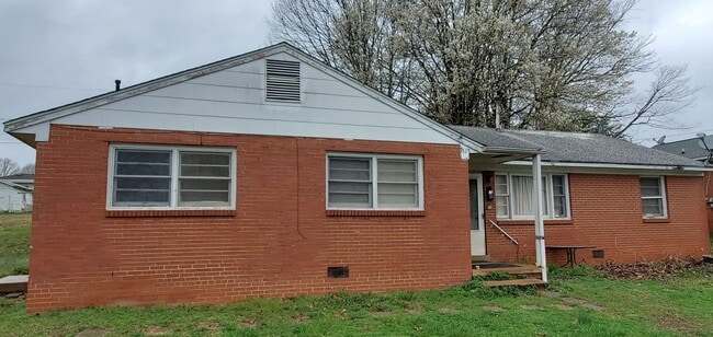 property at 2513 Campbell St