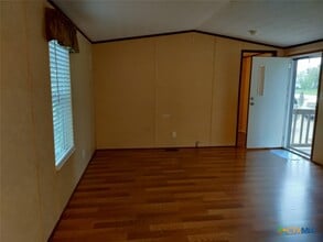 156 Apache Trail in Seguin, TX - Building Photo - Building Photo