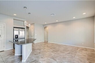 10139 S Arbor Brook Ct in Las Vegas, NV - Building Photo - Building Photo