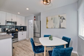 6840 Tower St in La Mesa, CA - Building Photo - Building Photo