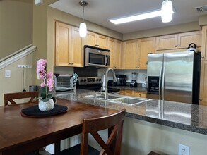 92-1524-1524 Ali'inui Dr in Kapolei, HI - Building Photo - Building Photo