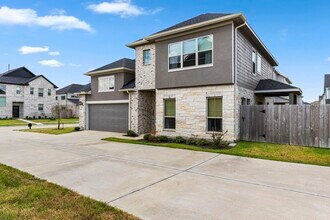 31130 Mahogany Fir Trl in Hockley, TX - Building Photo - Building Photo