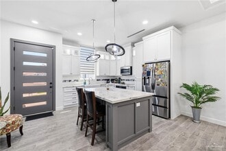 18 S Marla Ct in Edinburg, TX - Building Photo - Building Photo