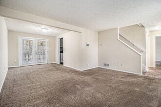 5737 Bramblevine Dr in Stonecrest, GA - Building Photo - Building Photo