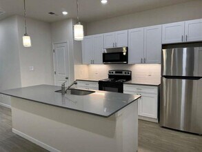 1219 S Austin St in Sherman, TX - Building Photo - Building Photo