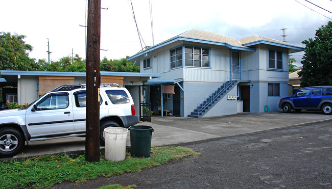 2819 Waialae Ave in Honolulu, HI - Foto de edificio - Building Photo