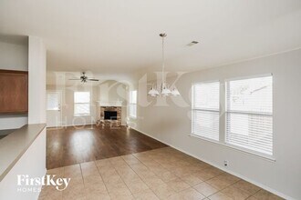 316 Meagan St in Waxahachie, TX - Building Photo - Building Photo