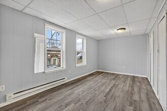 84 Main St in Thomaston, CT - Building Photo - Building Photo