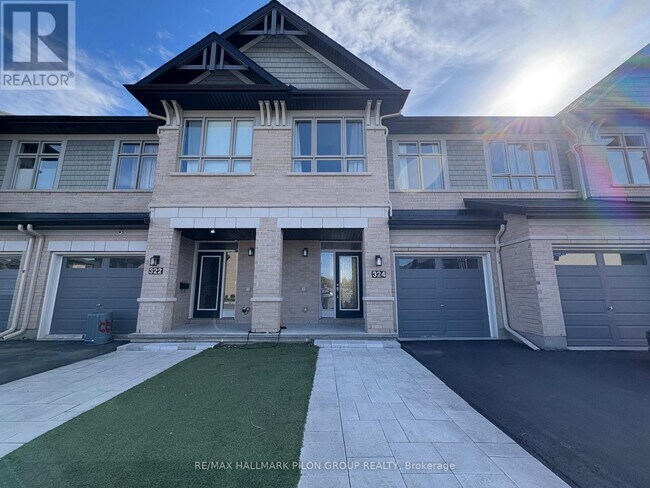 324 Rainrock Cres in Ottawa, ON - Building Photo - Building Photo