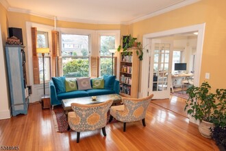 110 Montclair Ave in Montclair, NJ - Building Photo - Building Photo