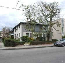 5223-5227 Corteen Pl in North Hollywood, CA - Building Photo - Building Photo
