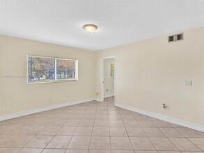3610 N 56th Ave in Hollywood, FL - Building Photo - Building Photo
