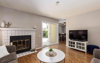 4671 Apple Tree Cmn in Livermore, CA - Building Photo - Building Photo