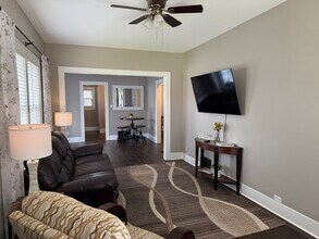 283 S Michigan Ave in Bradley, IL - Building Photo - Building Photo