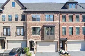 22278 Cornerstone Xing Ter in Ashburn, VA - Building Photo - Building Photo