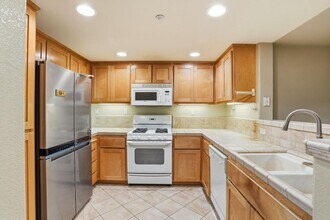 1418 Allegado Alley in San Jose, CA - Building Photo - Building Photo