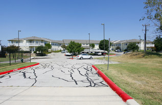 The Waterford at Thousand Oaks Apartments