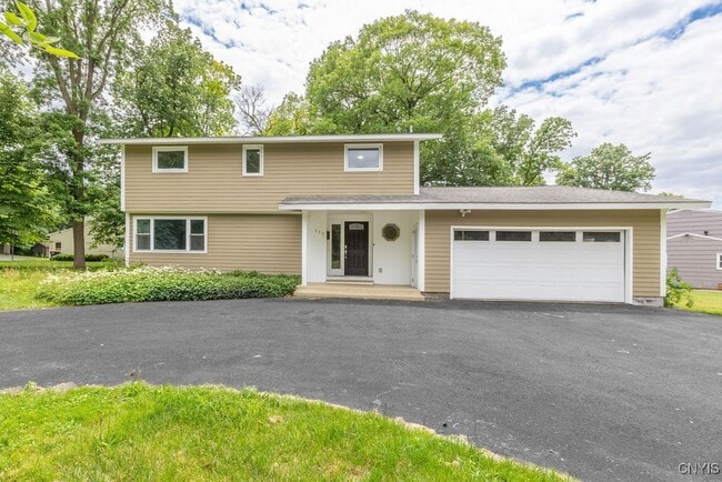 property at 117 Treeland Cir
