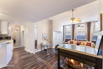 523 N Bertrand St, Unit 108 in Knoxville, TN - Foto de edificio - Building Photo