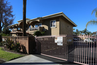 The Willows in El Cajon, CA - Foto de edificio - Building Photo