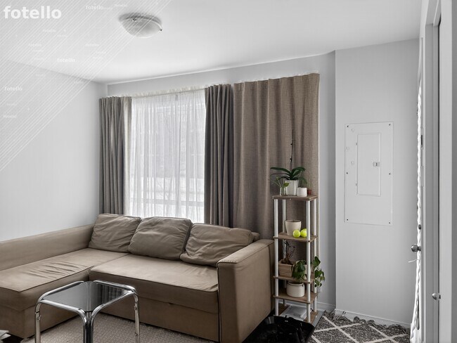 property at 295 De L'hippodrome Av