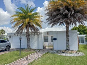 161 NW 27th Ct in Pompano Beach, FL - Building Photo - Building Photo
