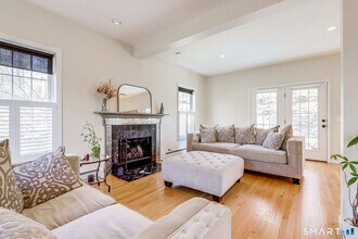 46 Cow Hill Rd in Groton, CT - Building Photo - Building Photo