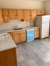 385 Woodlawn Ave in Jersey City, NJ - Building Photo - Building Photo