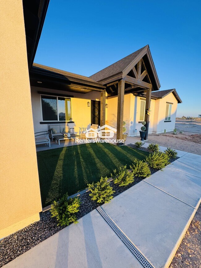 3627 N 372nd Ln in Tonopah, AZ - Building Photo - Building Photo