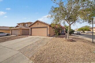21990 W Solano Dr in Buckeye, AZ - Building Photo - Building Photo