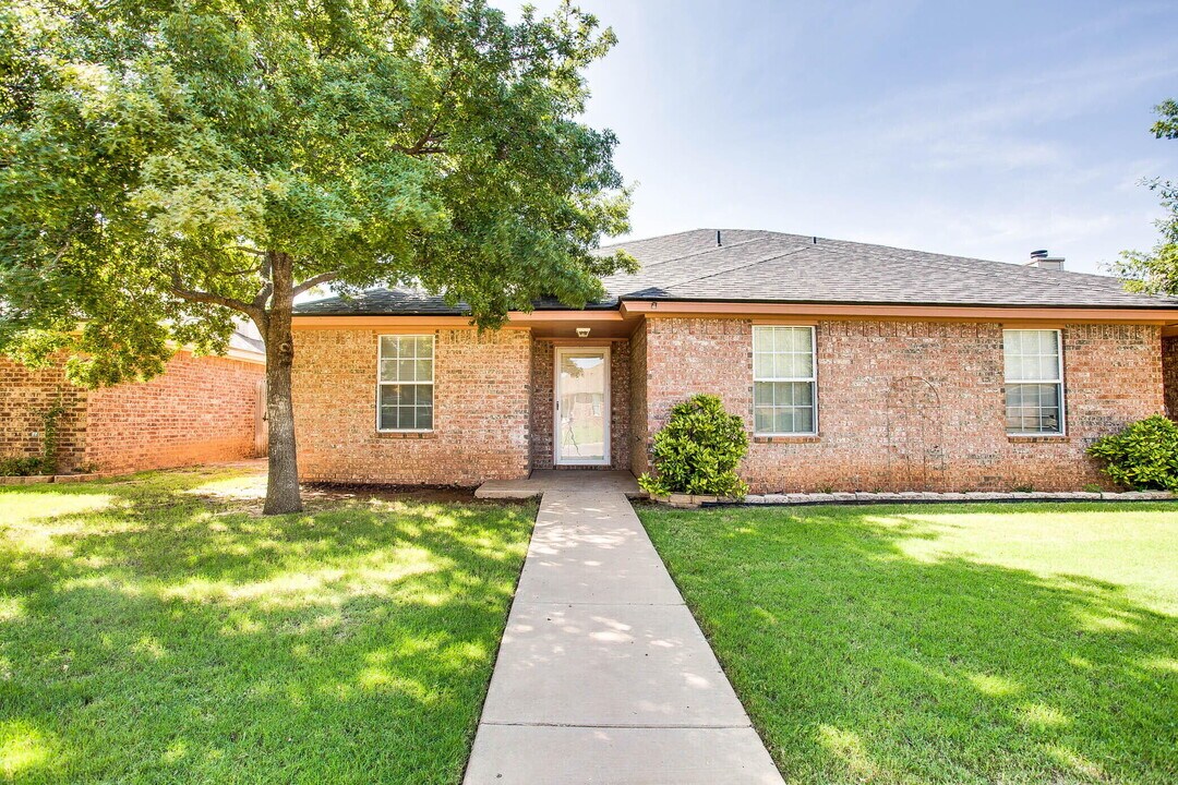 3113 99th St in Lubbock, TX - Building Photo