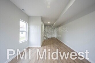 2814 E Michigan St in Indianapolis, IN - Building Photo - Building Photo