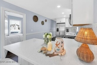 639 Redmond Ave in Lake Como, NJ - Building Photo - Building Photo