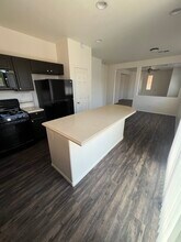 6616 Chariots Path Ct in Las Vegas, NV - Building Photo - Building Photo