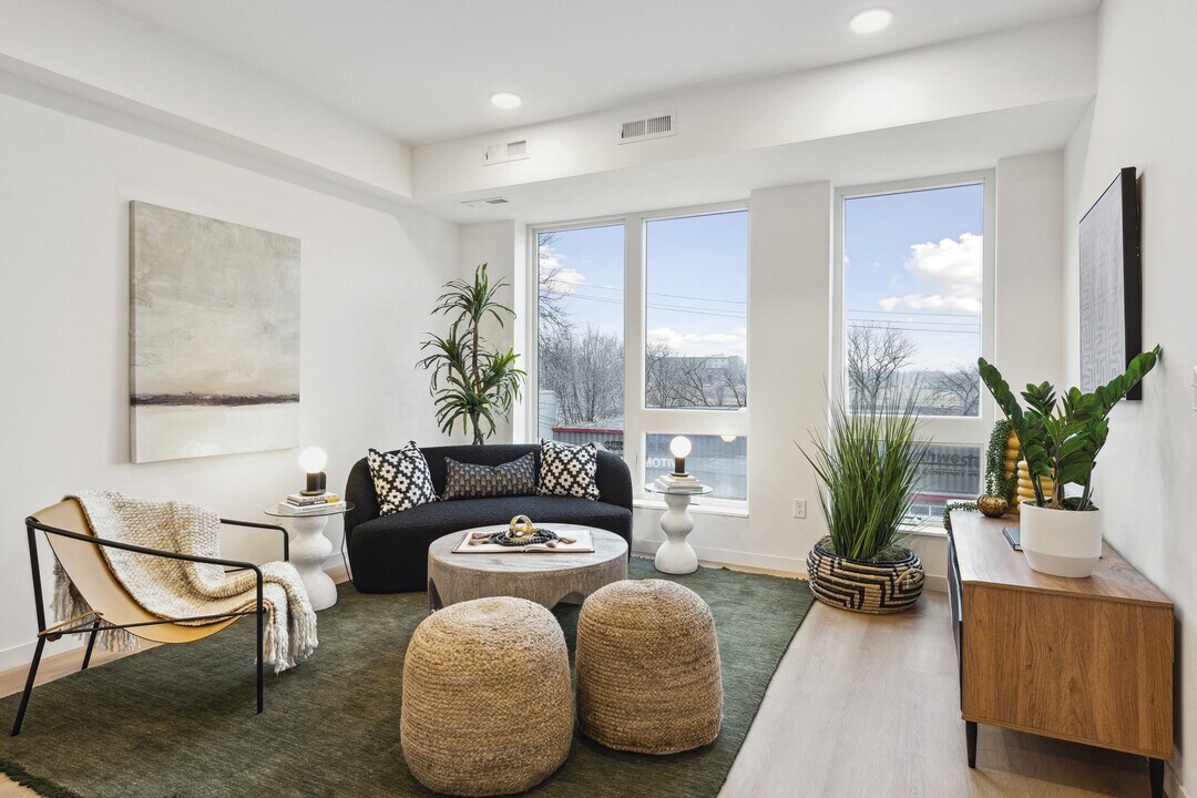 Miro Apartments in Minneapolis, MN - Building Photo