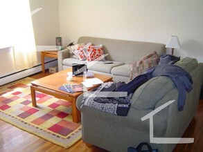 77 Chiswick Rd, Unit 3 in Boston, MA - Building Photo - Building Photo